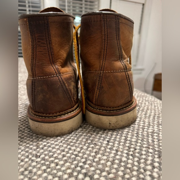 Redwing 6 inch moc. Worn twice.size 9.5 - Picture 5 of 7